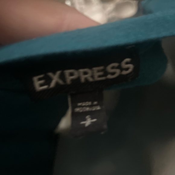 ✨🎀EXPRESS POCKET TEE🎀✨ - Picture 8 of 8